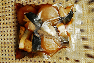 冷凍保存できる鶏とキノコの味噌煮