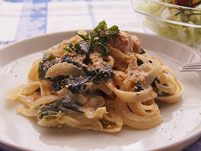 鶏肉とワカメの豆乳クリームパスタ