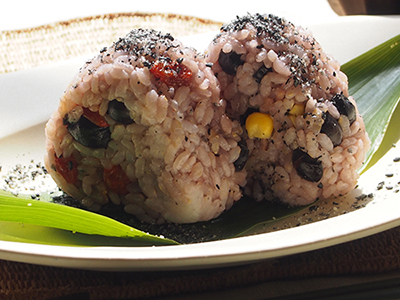 黒豆とさつまいもの炊き込みご飯